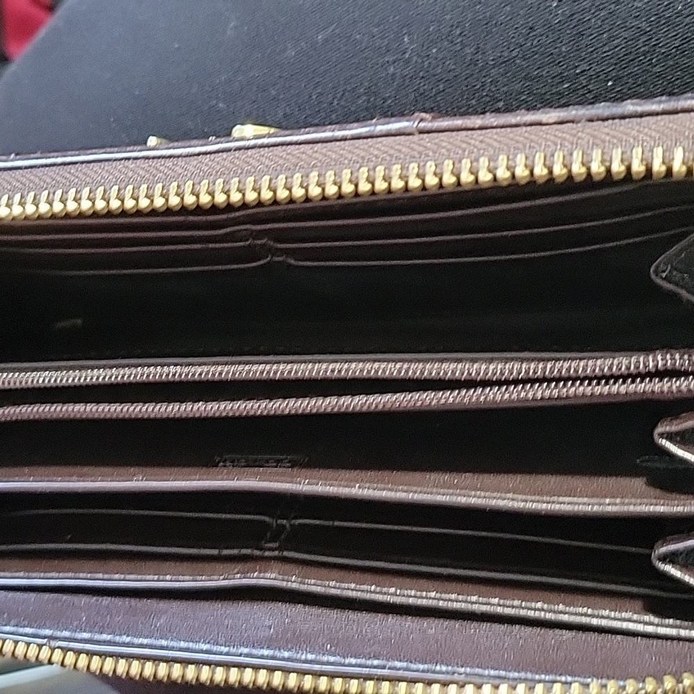 Wallet - Picture 4 of 4